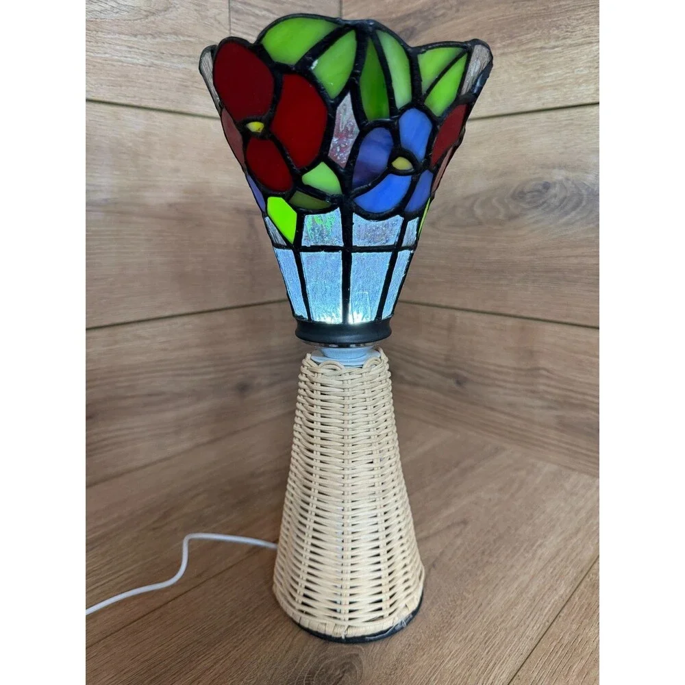 Tiffany Style Wicker & Stained Glass Multicolor Round Glass LED Lamp USB Powered